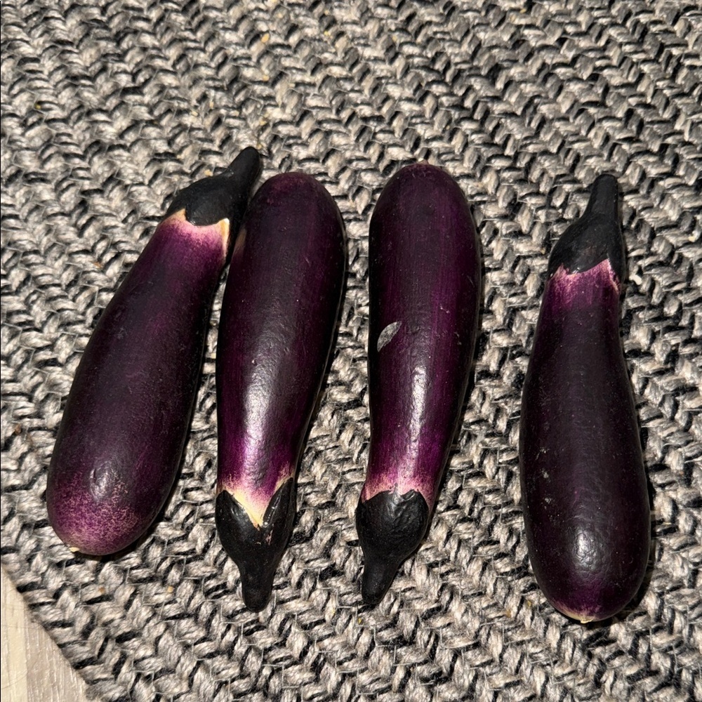 Set of 4/ faux eggplants grey5